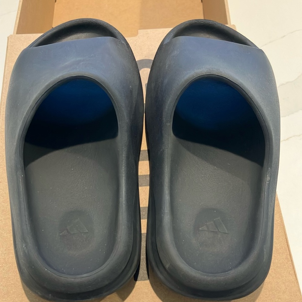 adidas Black Slippers with Comfortable Flat Sole and Minimalist Design - Picture 2 of 10